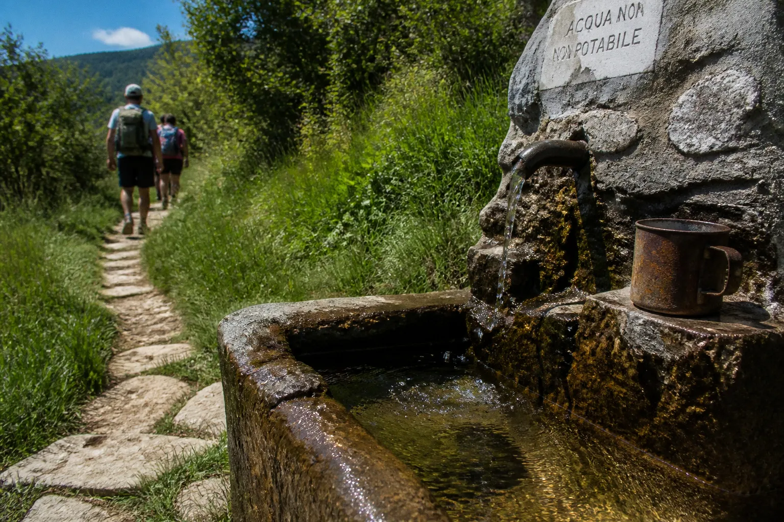 Acqua sui sentieri liguri: come gestire le scorte idriche